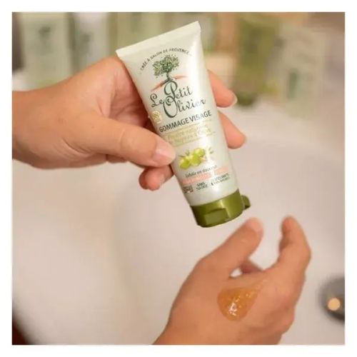 Gommage Le Petit Olivier Visage À La Poudre Naturelle De Noyaux D'olive Et Huile D'olive 75 ML