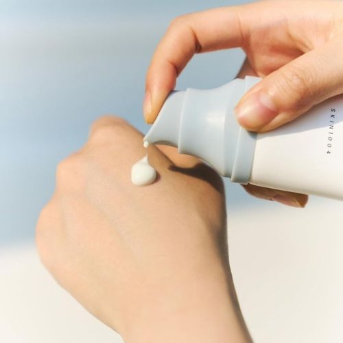 Crème Solaire Centella Skin1004 Hyalu-cica Spf50+ 50 ML